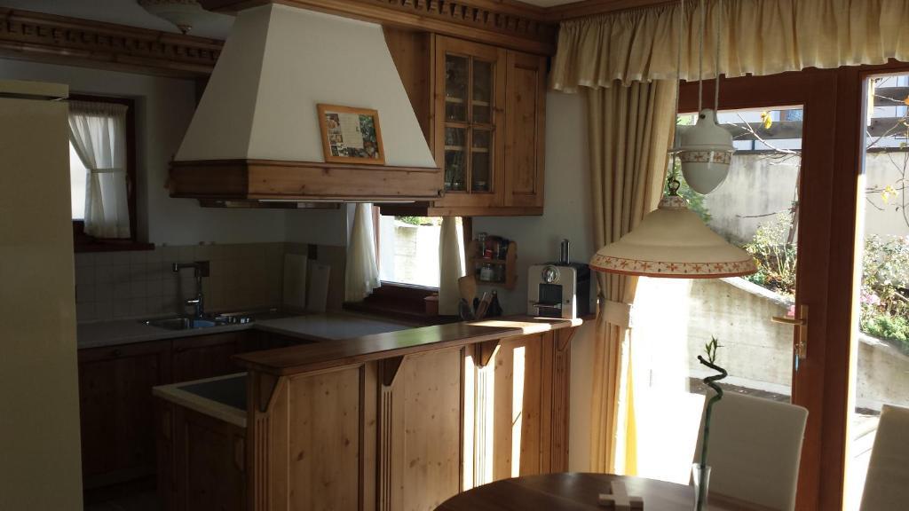 Family And Wellness Residence Ciasa Antersies San Cassiano  Δωμάτιο φωτογραφία
